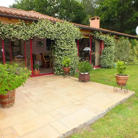 Una Casa Con Bosque De Robles * Bergondo
