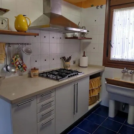 Una Casa Con Bosque De Robles Villa *